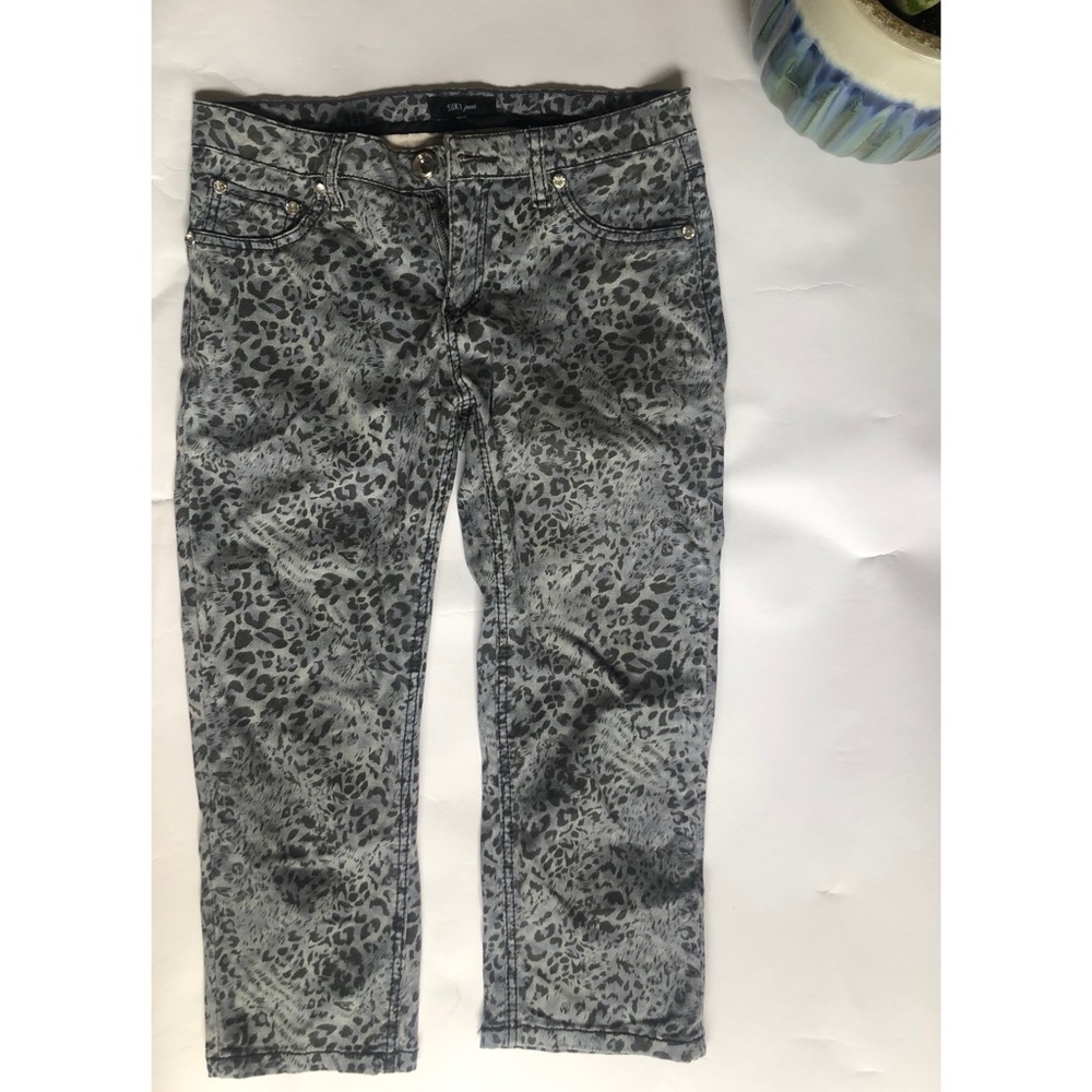 Cheetah print light denim cropped ankle W size6